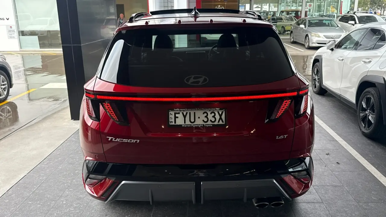 2025 HYUNDAI TUCSON Gallery Image 6