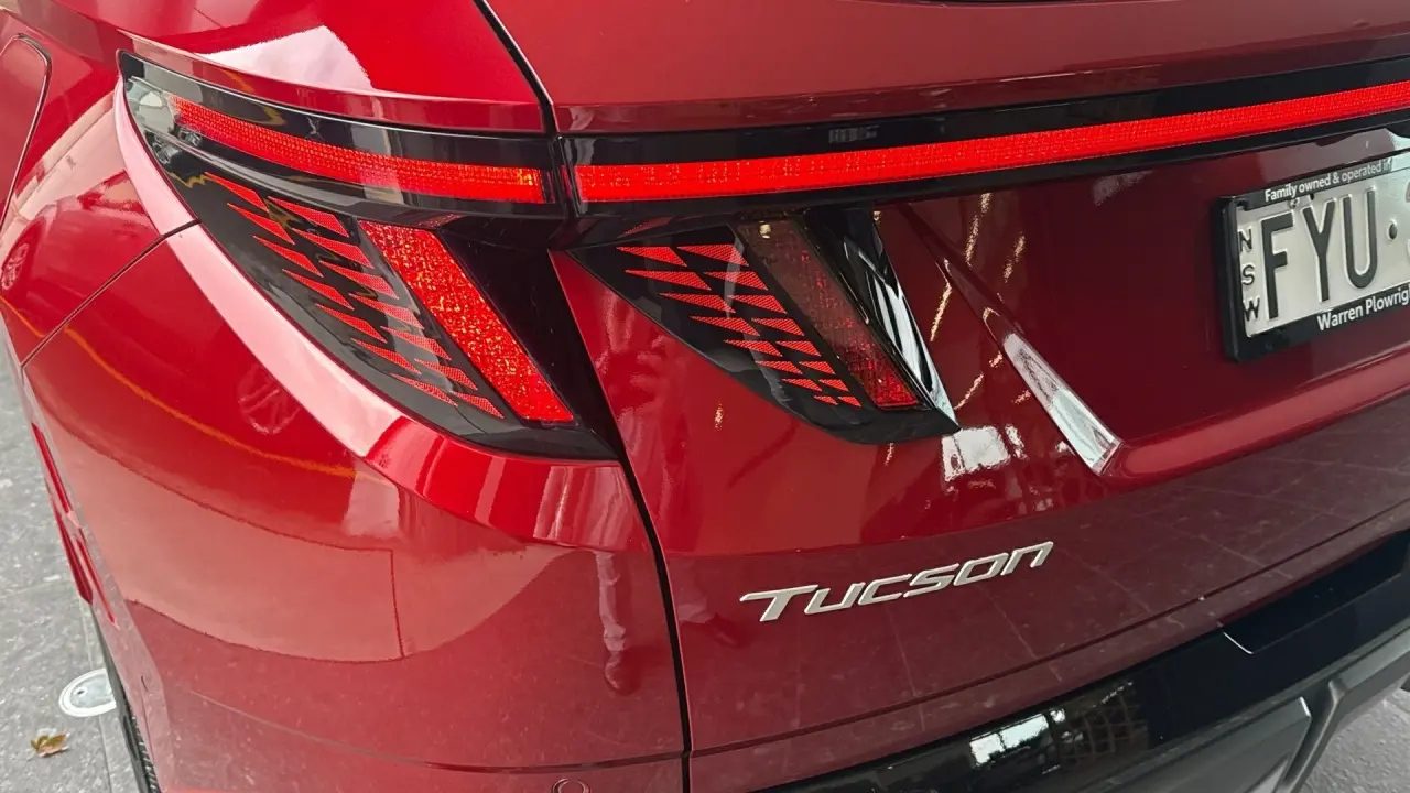 2025 HYUNDAI TUCSON Gallery Image 7