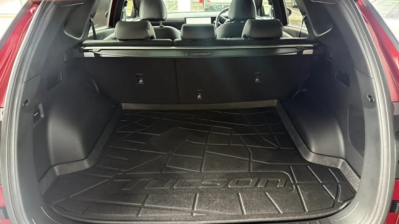 2025 HYUNDAI TUCSON Gallery Image 8