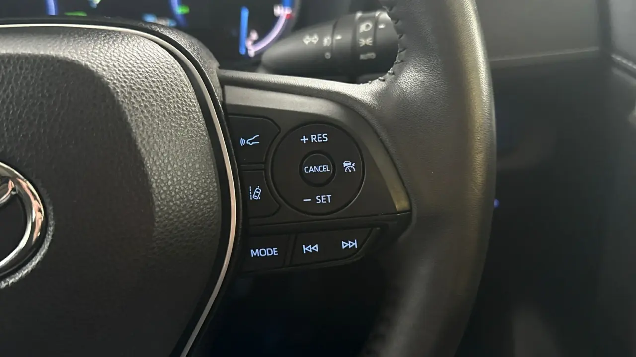 2022 Toyota Rav4 Hybrid Gallery Image 13