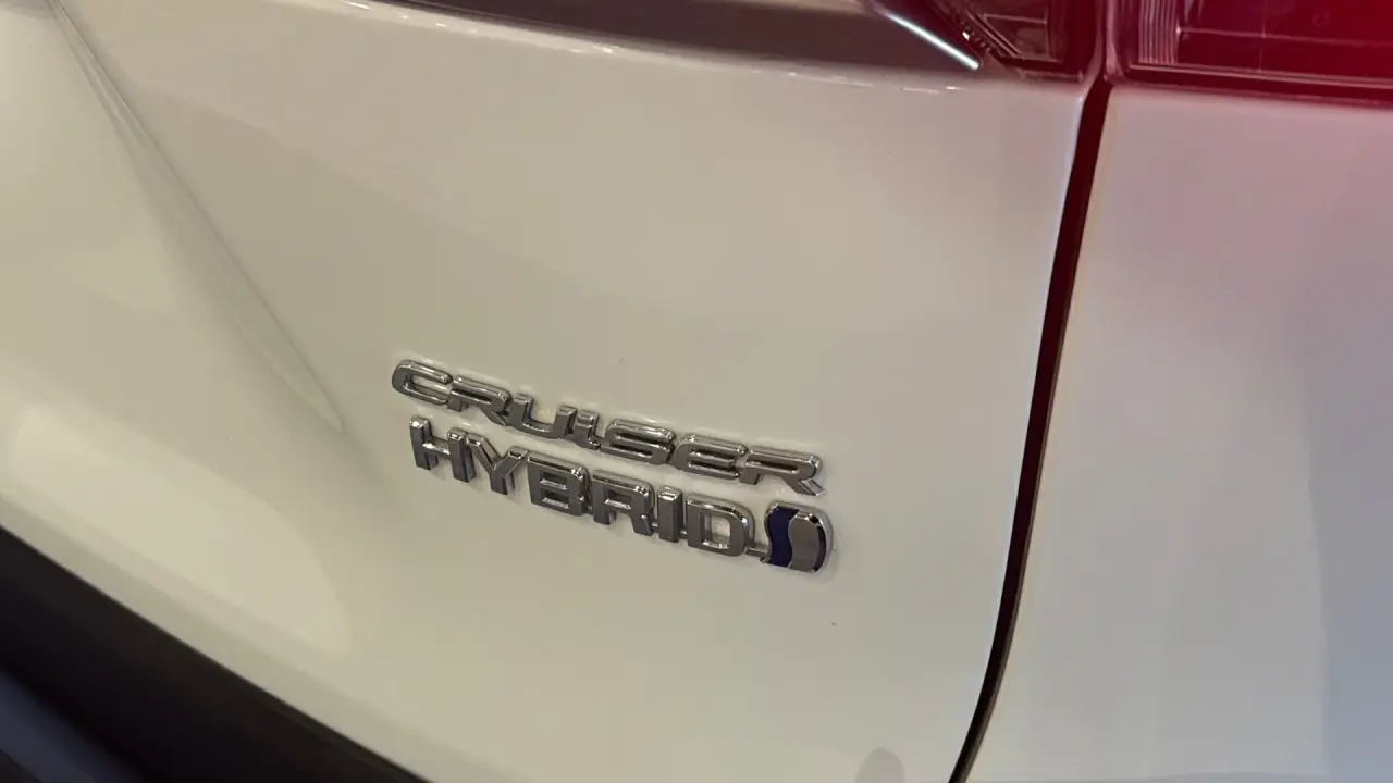 2022 Toyota Rav4 Hybrid Gallery Image 7