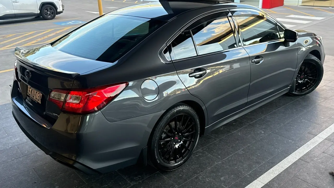 2020 SUBARU LIBERTY Gallery Image 4
