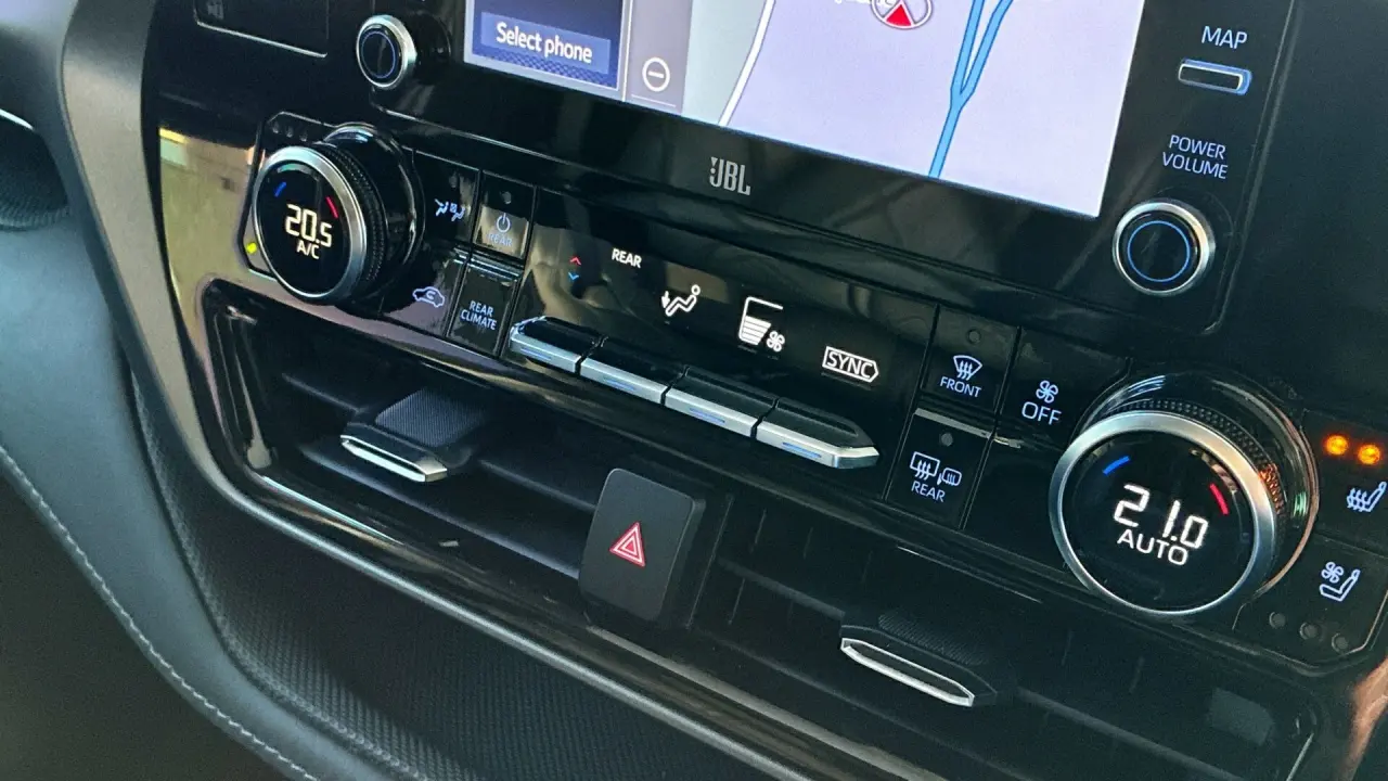 2021 Toyota Kluger Hybrid Gallery Image 13