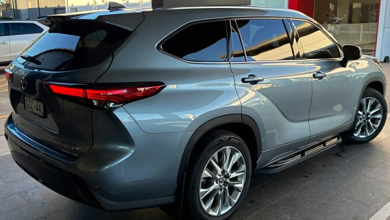 2021 Toyota Kluger Hybrid Gallery Image 5