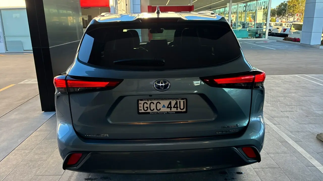 2021 Toyota Kluger Hybrid Gallery Image 6
