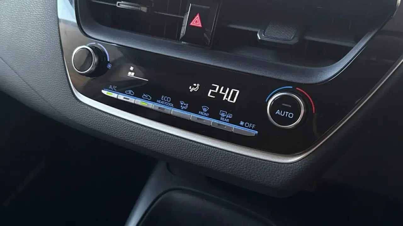 2022 Toyota Corolla Gallery Image 15