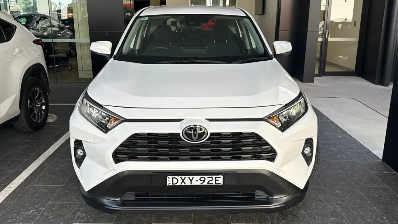 2022 Toyota RAV4 Gallery Image 2