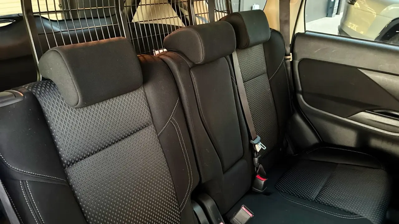 2020 MITSUBISHI OUTLANDER Gallery Image 7