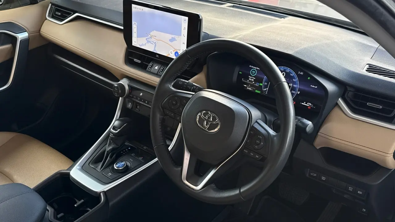 2023 Toyota Rav4 Hybrid Gallery Image 10