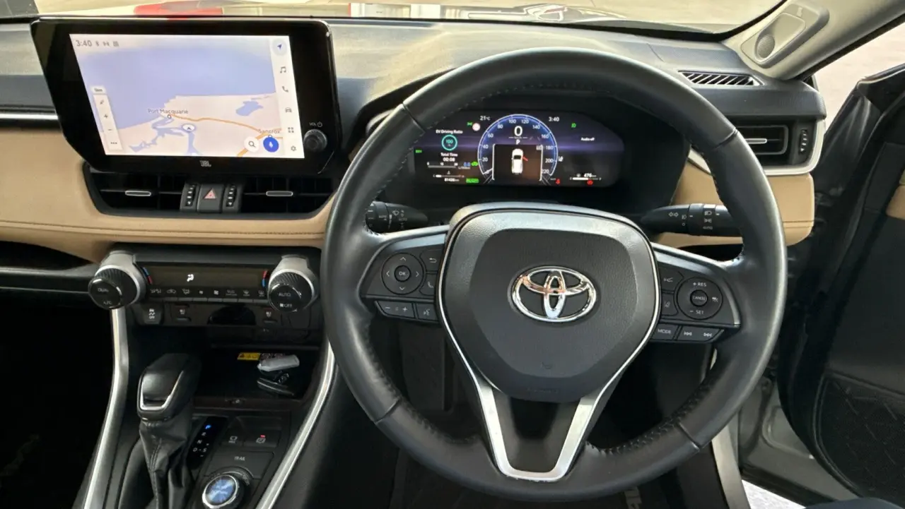2023 Toyota Rav4 Hybrid Gallery Image 11