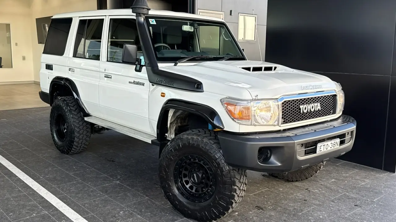 2022 Toyota LC Military Gallery Image 1