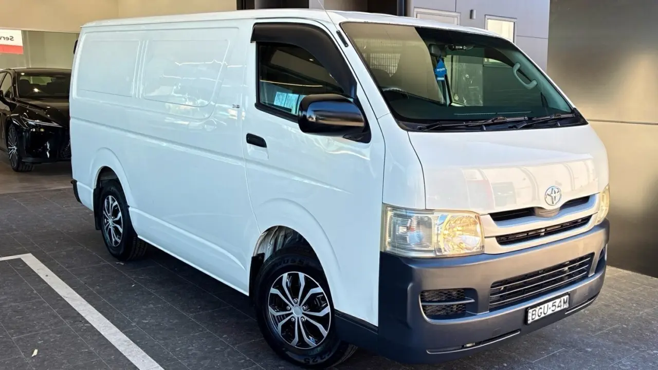 2008 Toyota Hiace Gallery Image 1