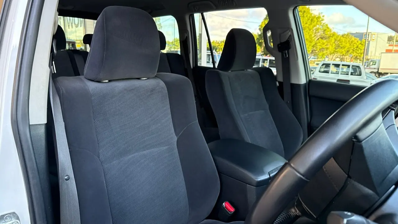2023 Toyota Prado Gallery Image 12