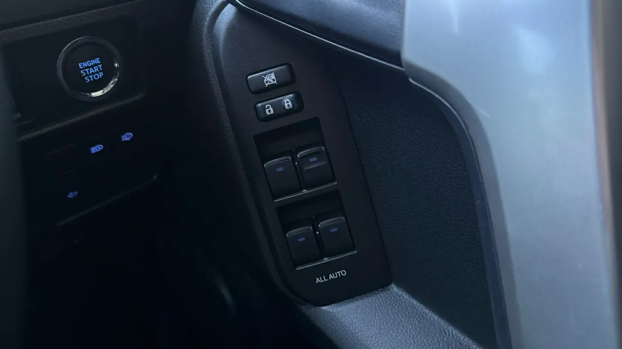 2023 Toyota Prado Gallery Image 22