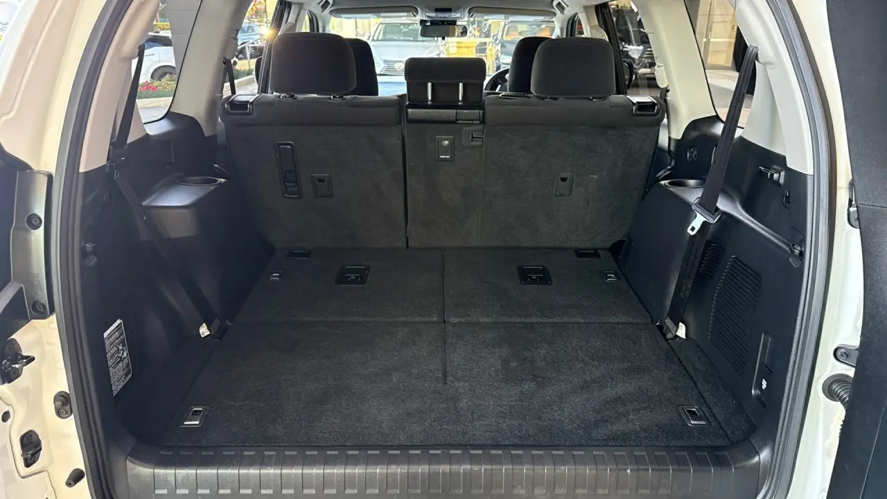 2023 Toyota Prado Gallery Image 8