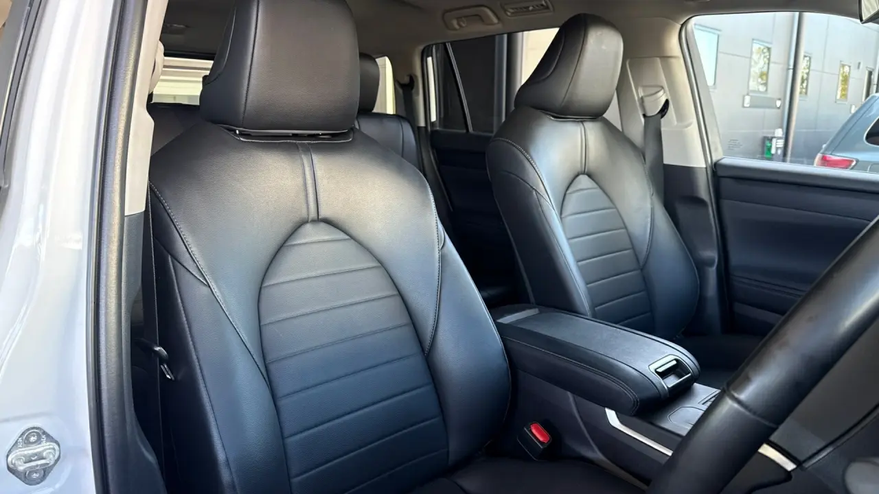 2022 Toyota Kluger Hybrid Gallery Image 10