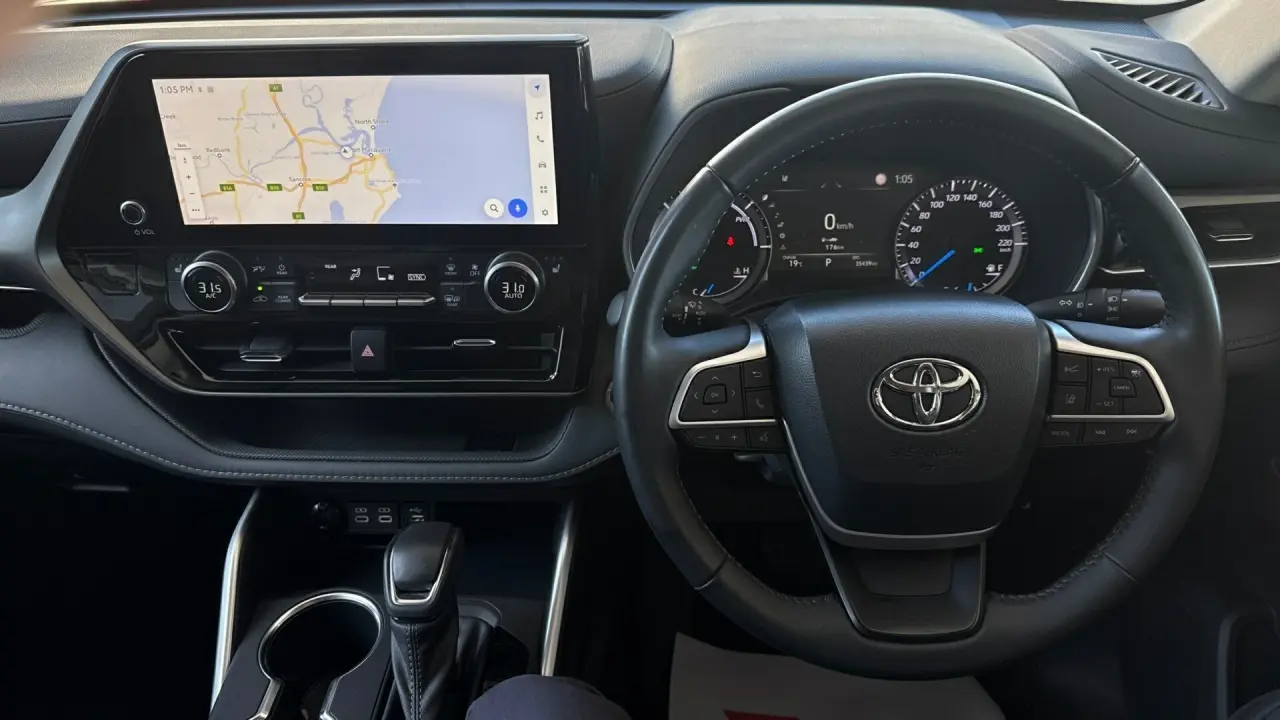 2022 Toyota Kluger Hybrid Gallery Image 12