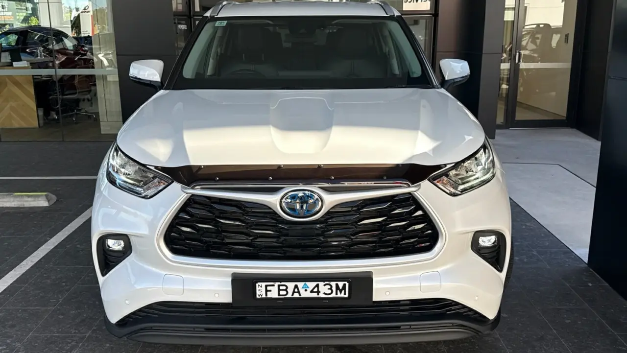 2022 Toyota Kluger Hybrid Gallery Image 2