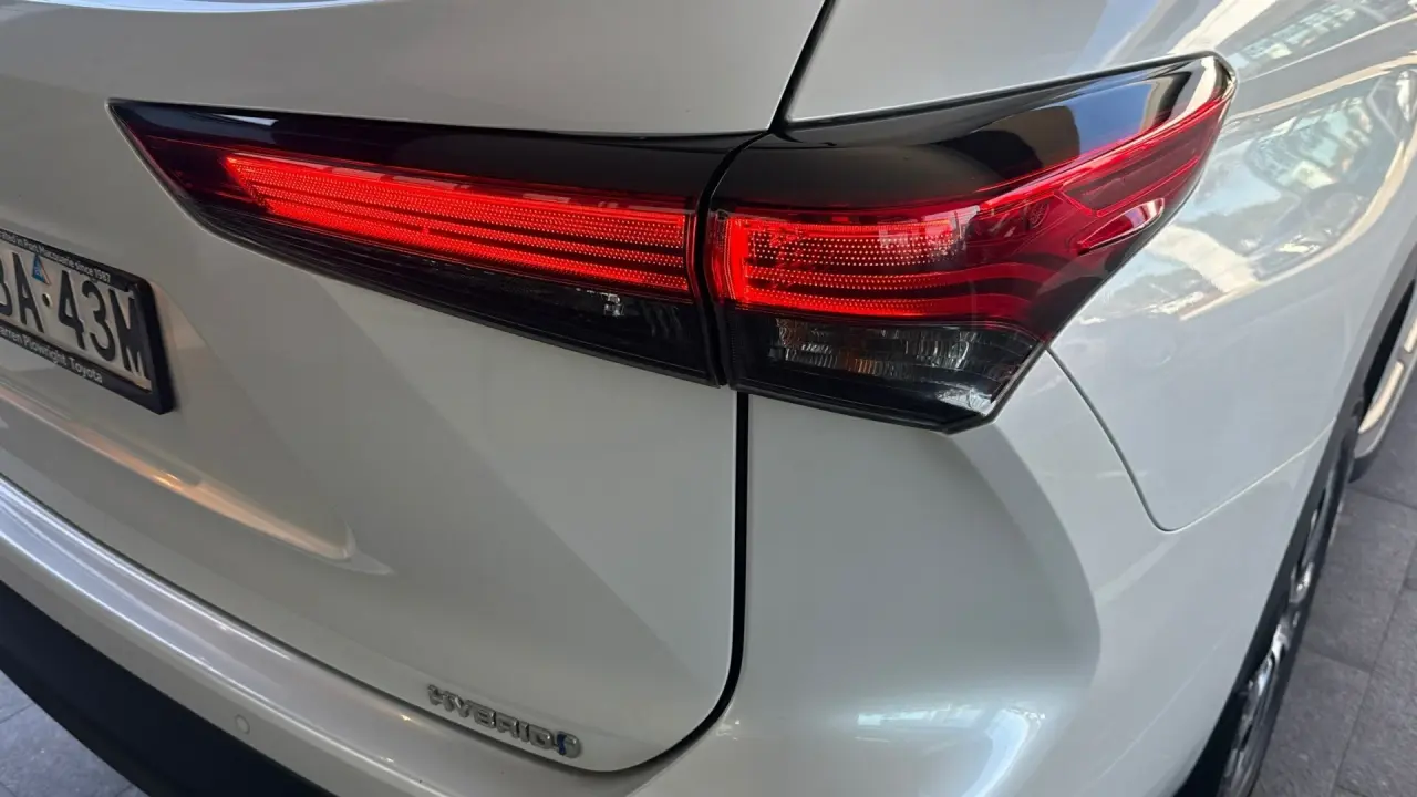 2022 Toyota Kluger Hybrid Gallery Image 7