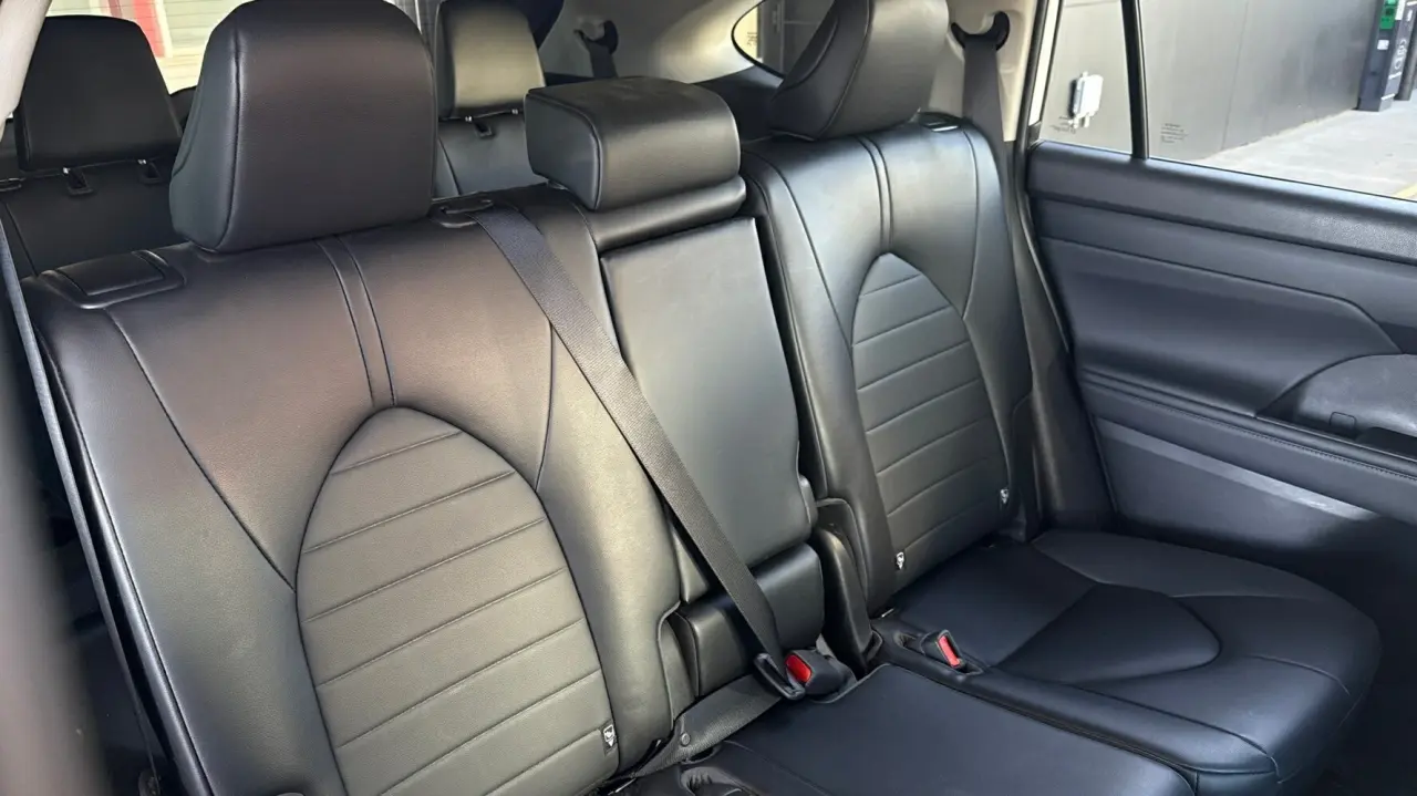 2022 Toyota Kluger Hybrid Gallery Image 9
