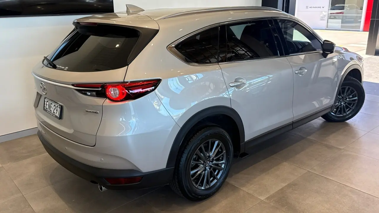 2021 MAZDA CX-8 Gallery Image 4