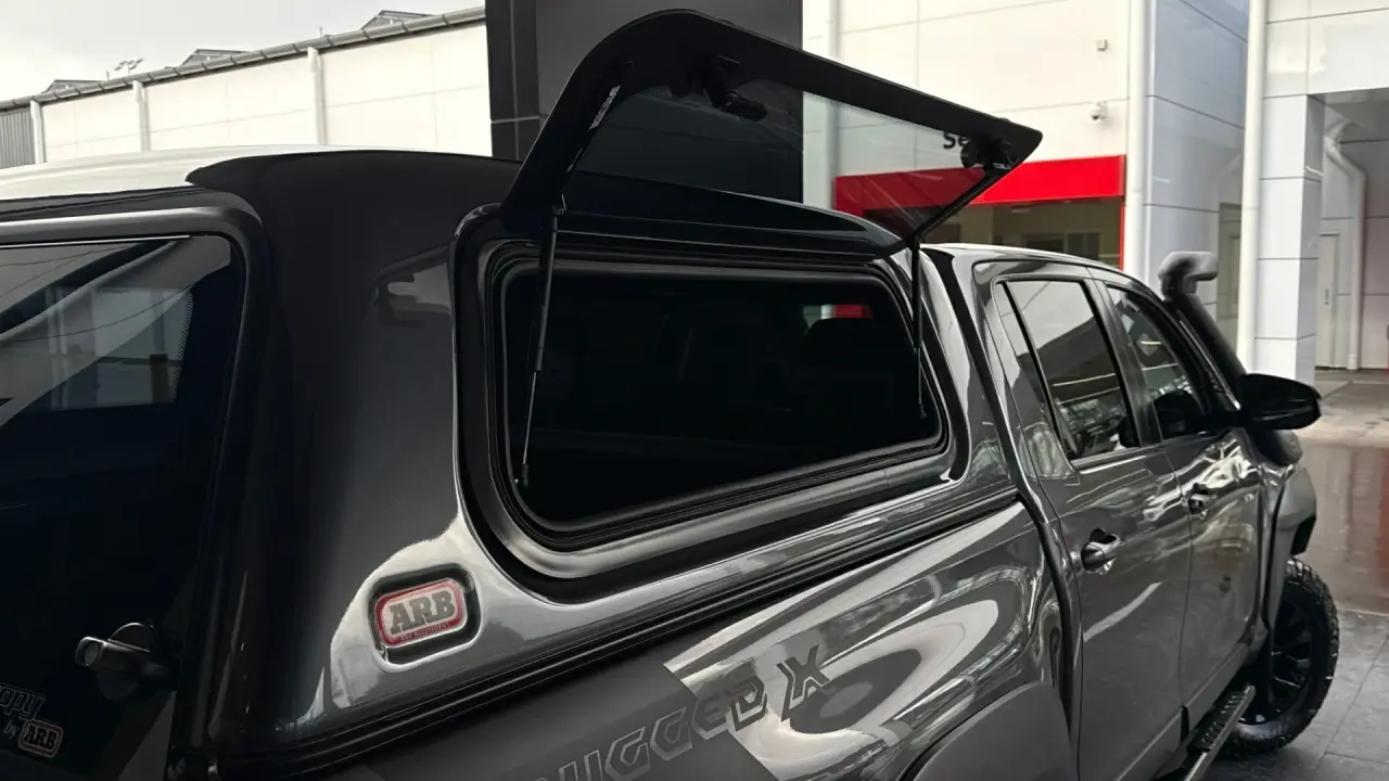 2021 Toyota Hilux Gallery Image 8