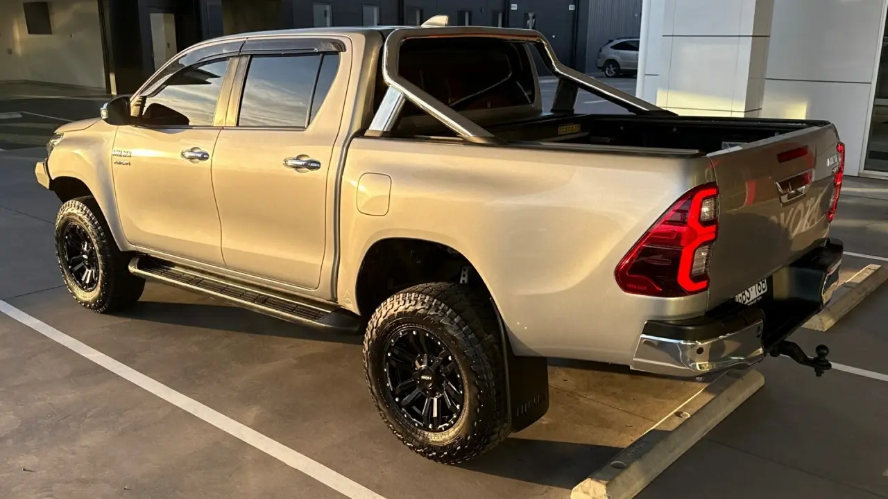 2022 Toyota Hilux Gallery Image 4