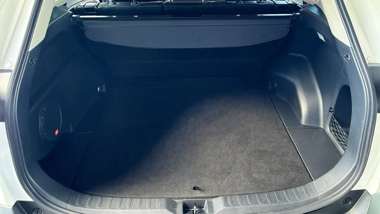 2019 Toyota RAV4 Gallery Image 7