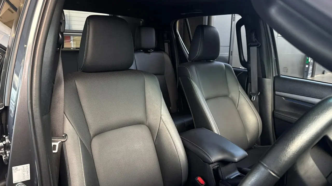 2023 Toyota Hilux Gallery Image 12