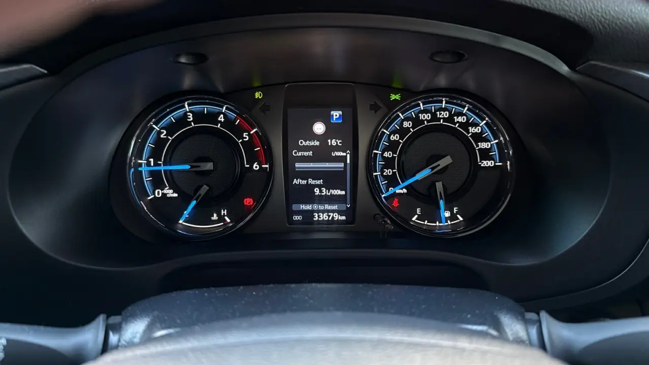 2023 Toyota Hilux Gallery Image 17