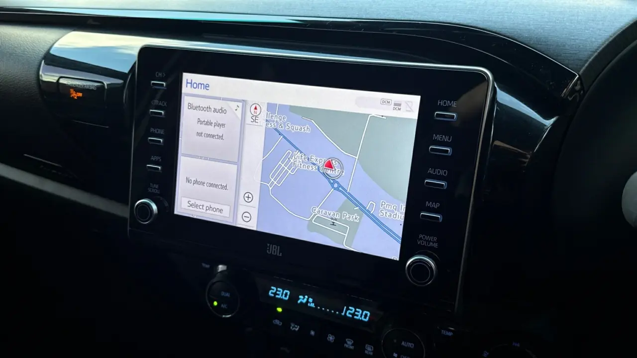 2023 Toyota Hilux Gallery Image 18