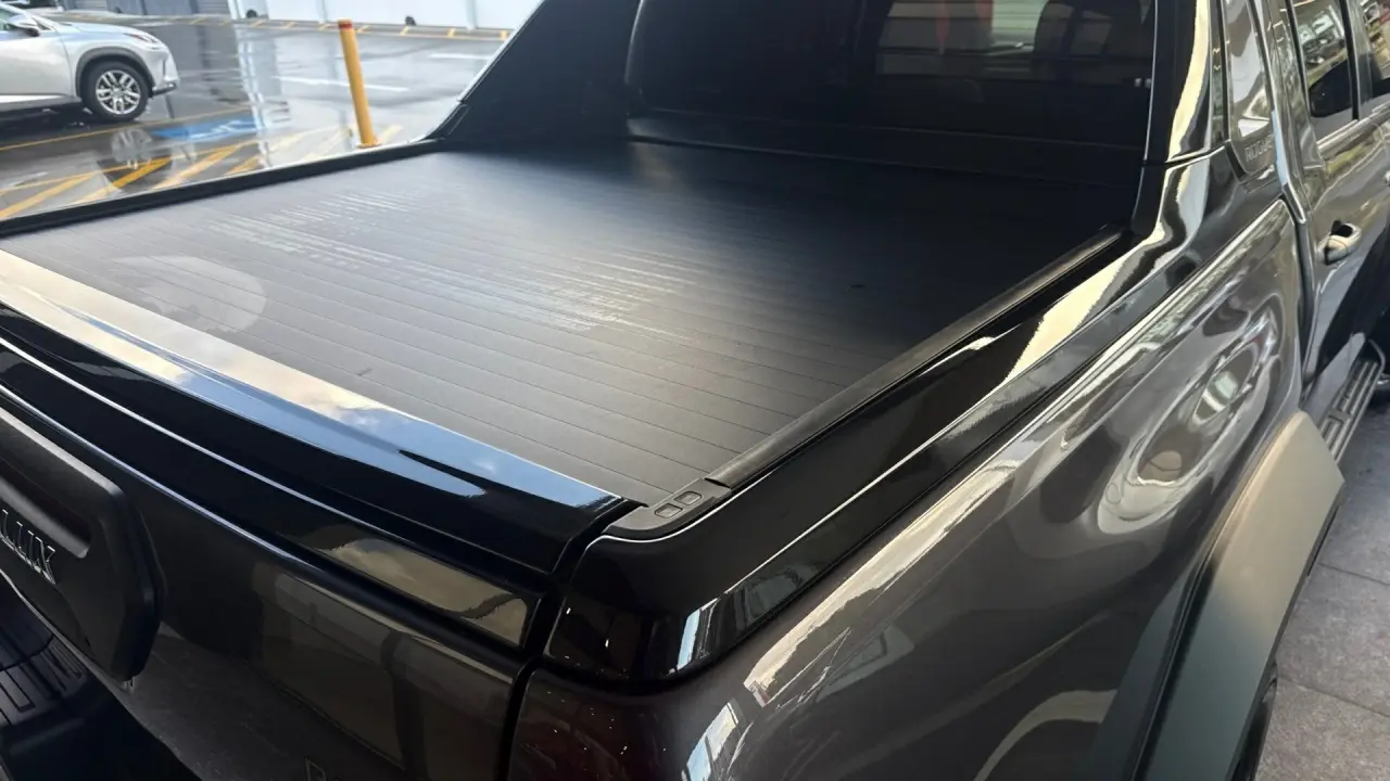 2023 Toyota Hilux Gallery Image 9