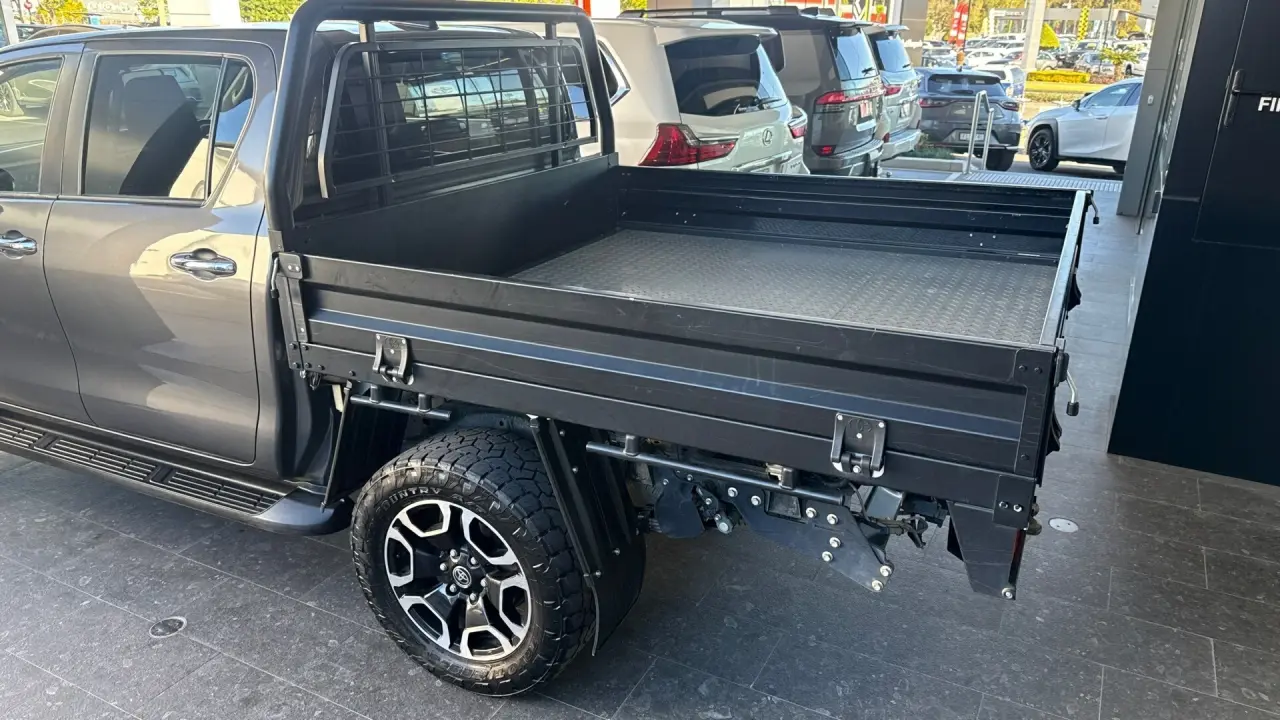 2022 Toyota Hilux Gallery Image 5