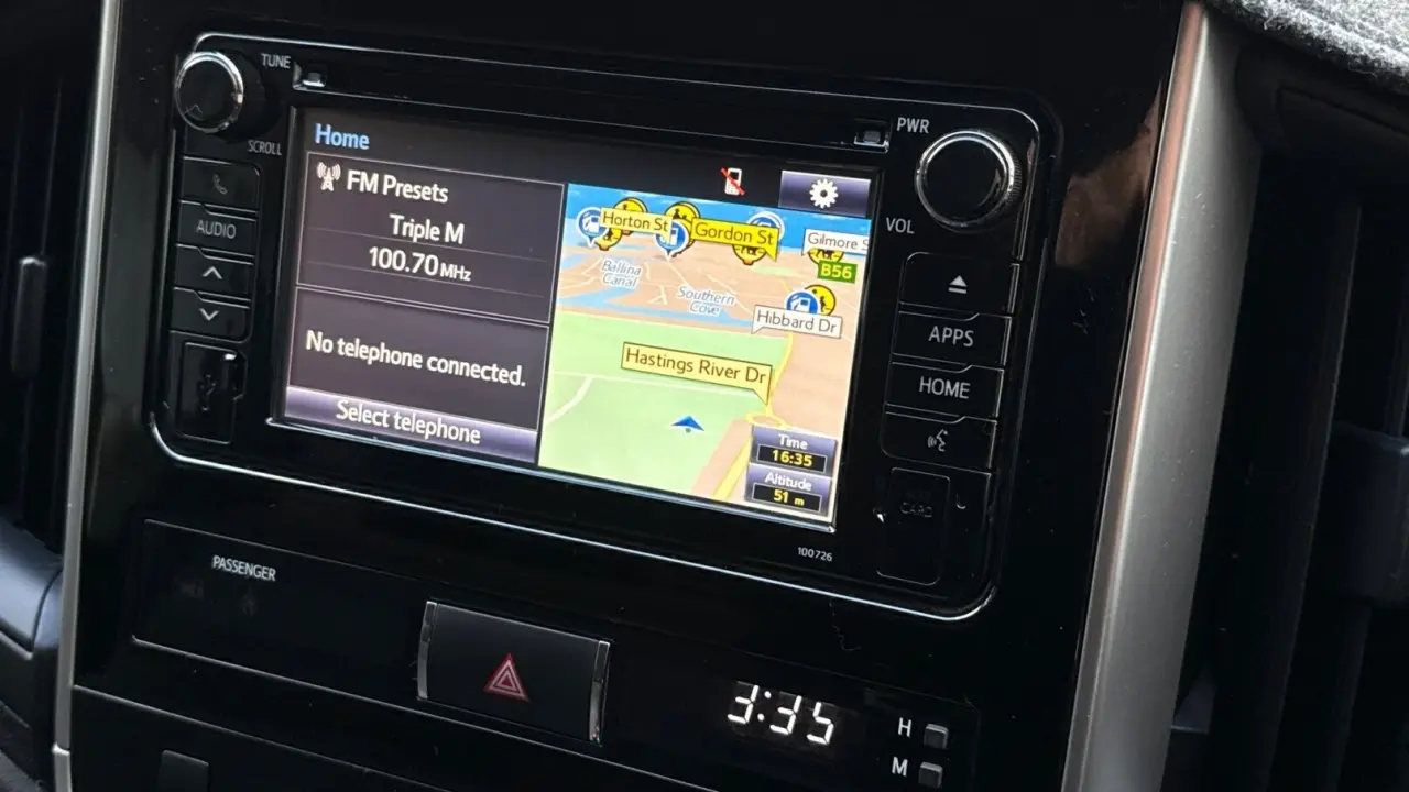 2017 Toyota Landcruiser Gallery Image 16