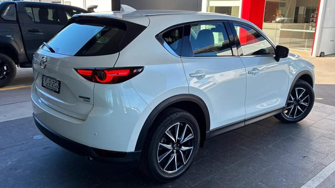 2021 MAZDA CX-5 Gallery Image 4