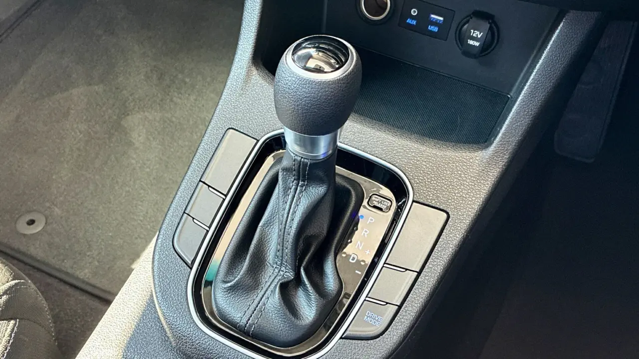 2018 HYUNDAI i30 Gallery Image 12
