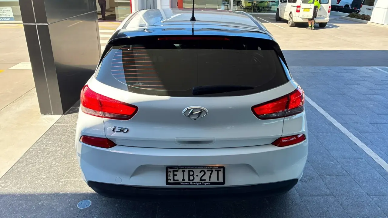 2018 HYUNDAI i30 Gallery Image 5