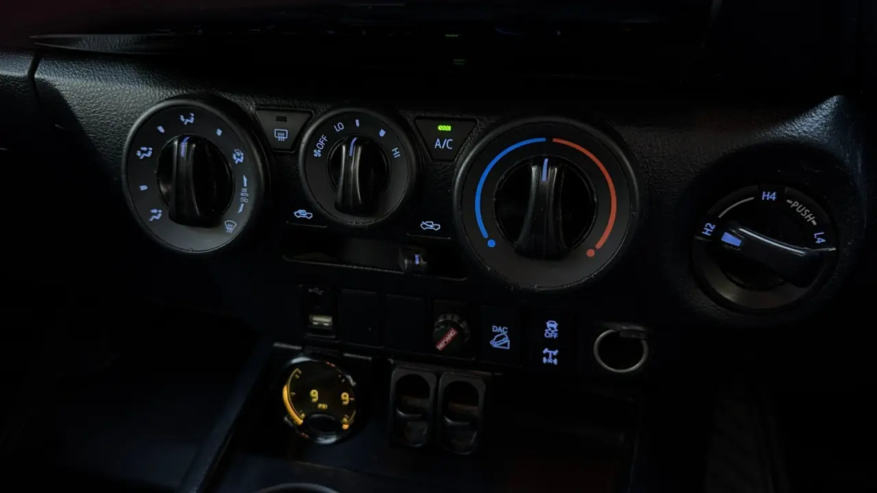 2023 Toyota Hilux Gallery Image 15