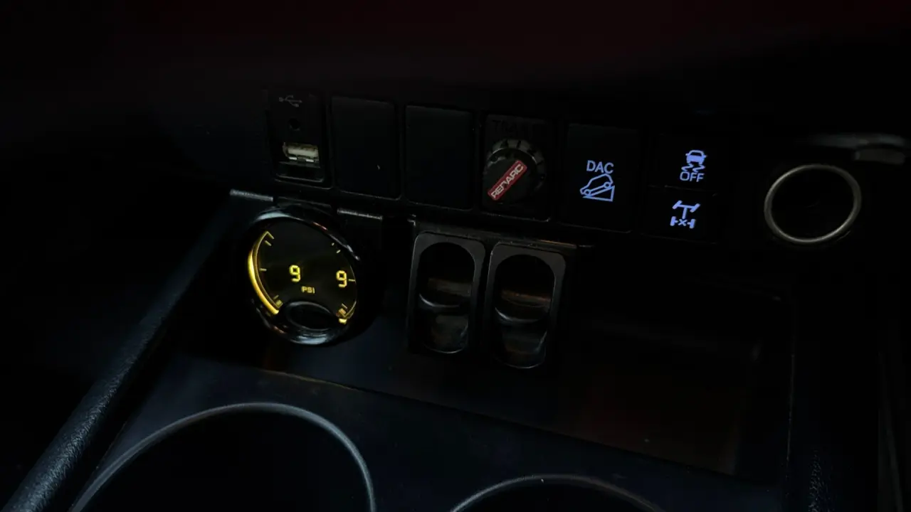 2023 Toyota Hilux Gallery Image 16