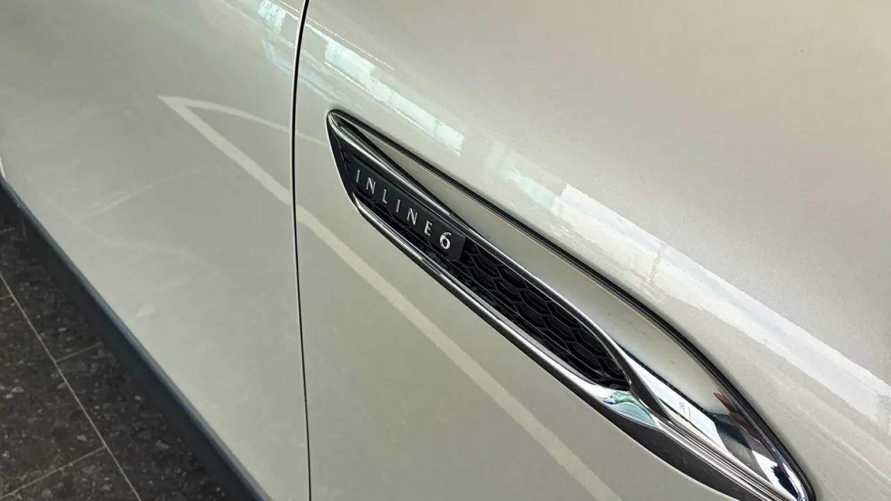 2023 MAZDA CX-60 Gallery Image 4