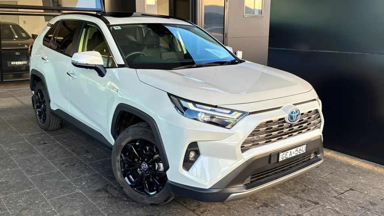 2023 Toyota Rav4 Hybrid Gallery Image 1