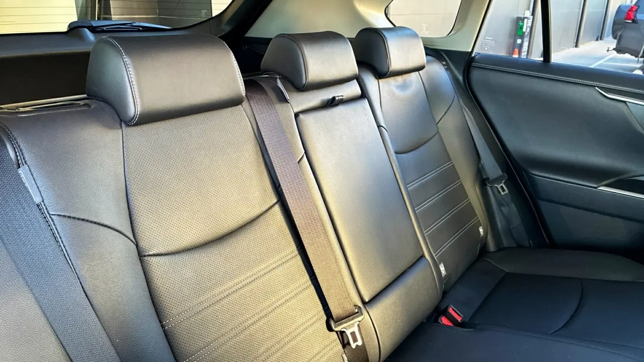 2023 Toyota Rav4 Hybrid Gallery Image 10