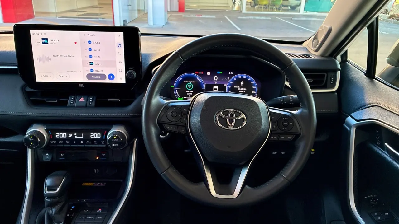 2023 Toyota Rav4 Hybrid Gallery Image 12