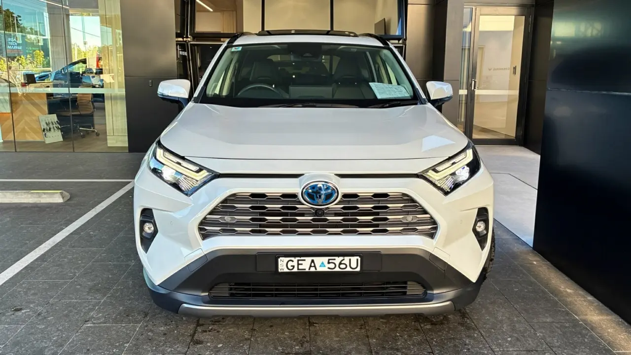 2023 Toyota Rav4 Hybrid Gallery Image 2