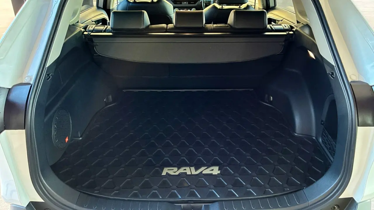 2023 Toyota Rav4 Hybrid Gallery Image 9