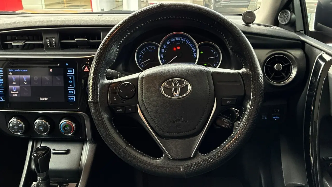2017 Toyota Corolla Gallery Image 10