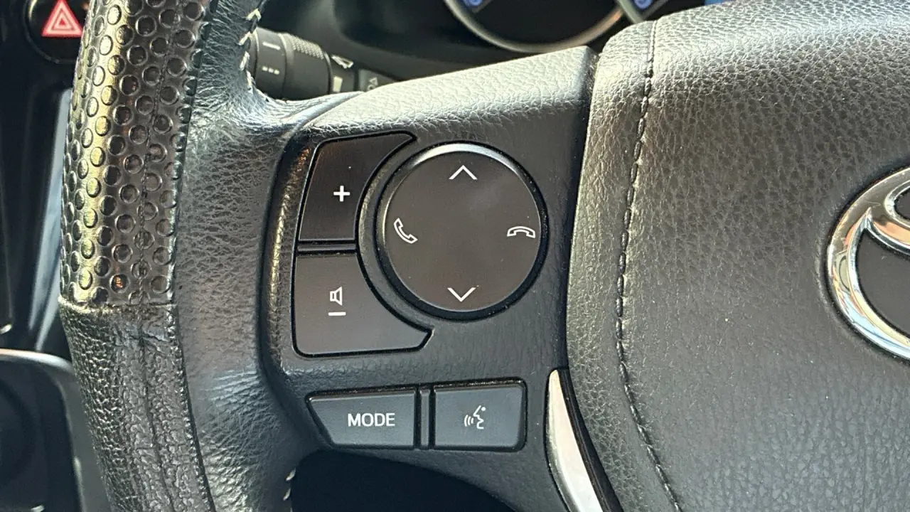 2017 Toyota Corolla Gallery Image 12