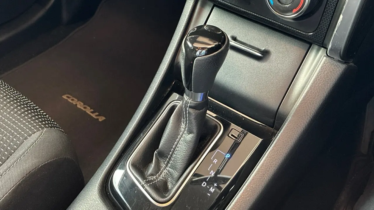 2017 Toyota Corolla Gallery Image 15