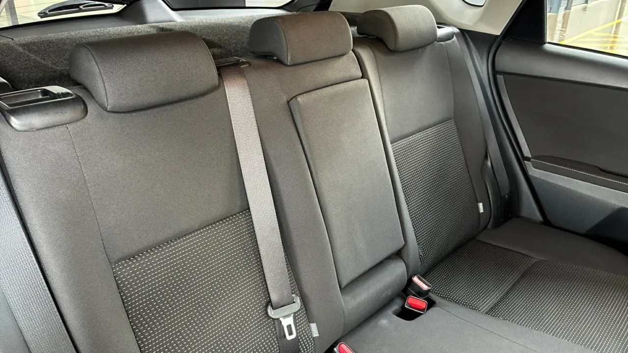 2017 Toyota Corolla Gallery Image 7