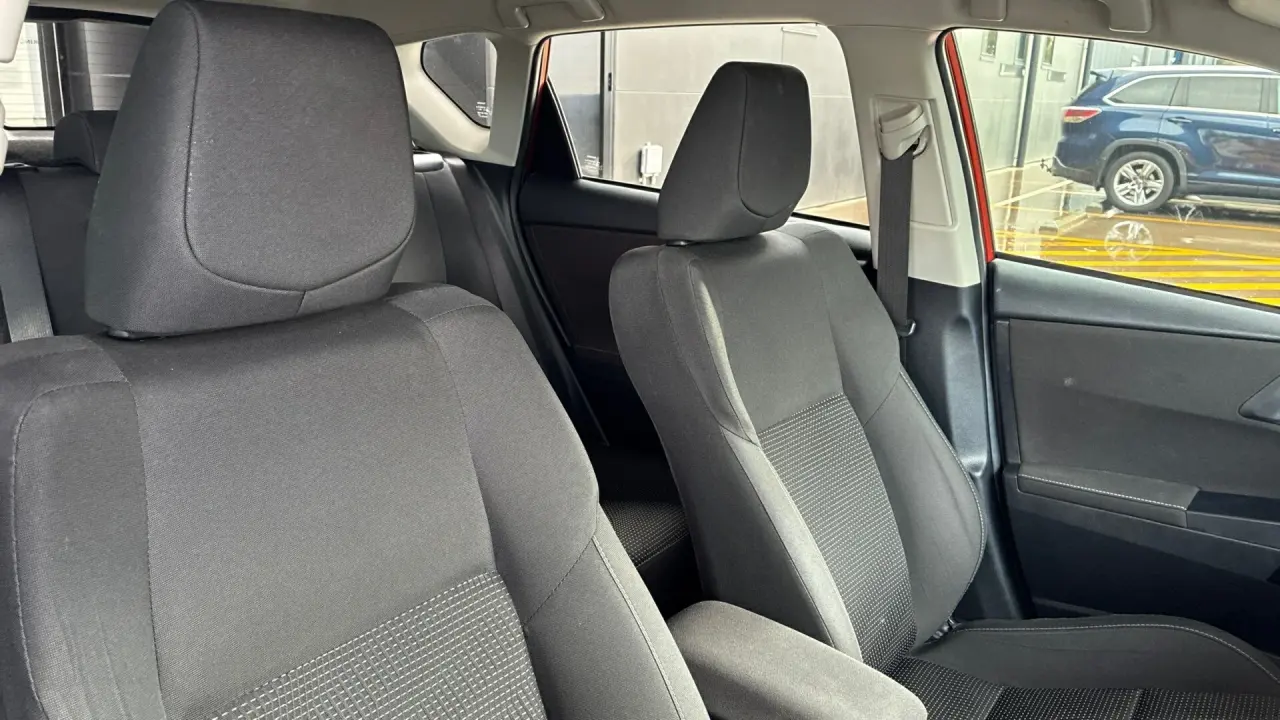 2017 Toyota Corolla Gallery Image 8